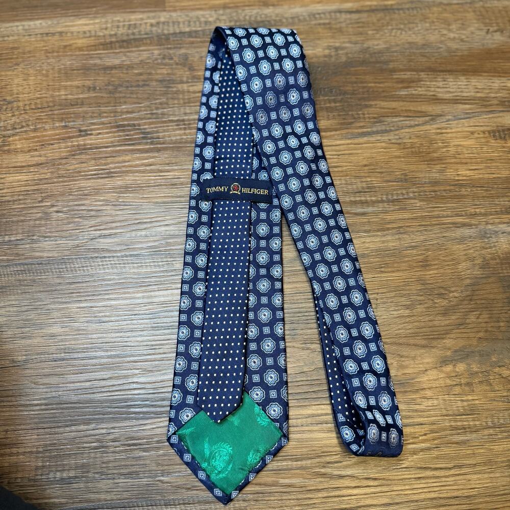 Tommy HILFIGER Blue Neck Tie 100% SILK Necktie Made in USA Geometic floral